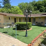 Le Relax 2* Boulazac Isle Manoire