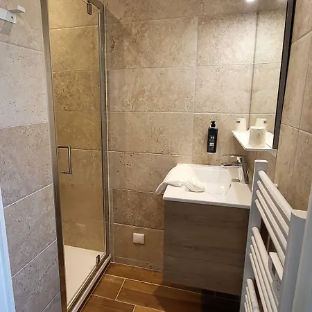 Hotell Le Relax Boulazac Isle Manoire